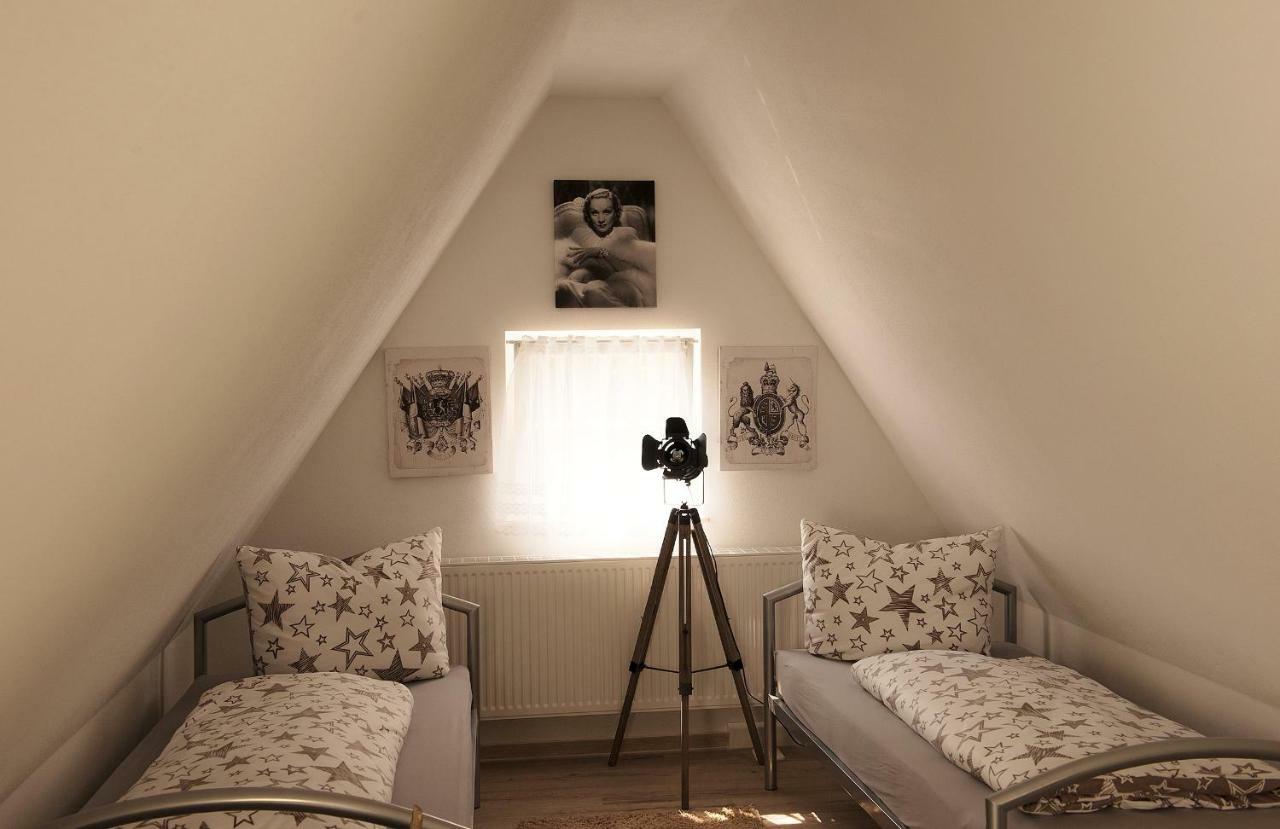Ferienheim Kuckuckswinkel - Familiensuite Marlene Schöna エクステリア 写真