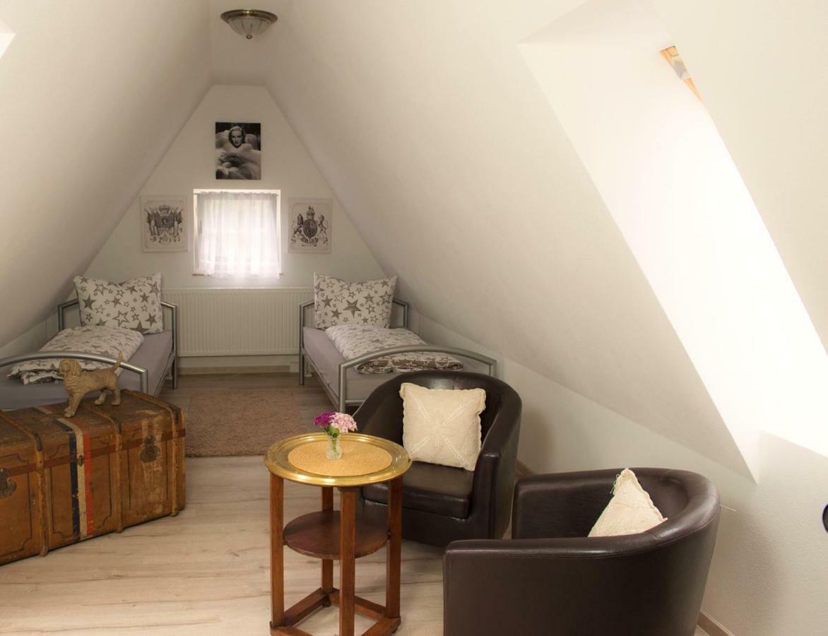 Ferienheim Kuckuckswinkel - Familiensuite Marlene Schöna エクステリア 写真